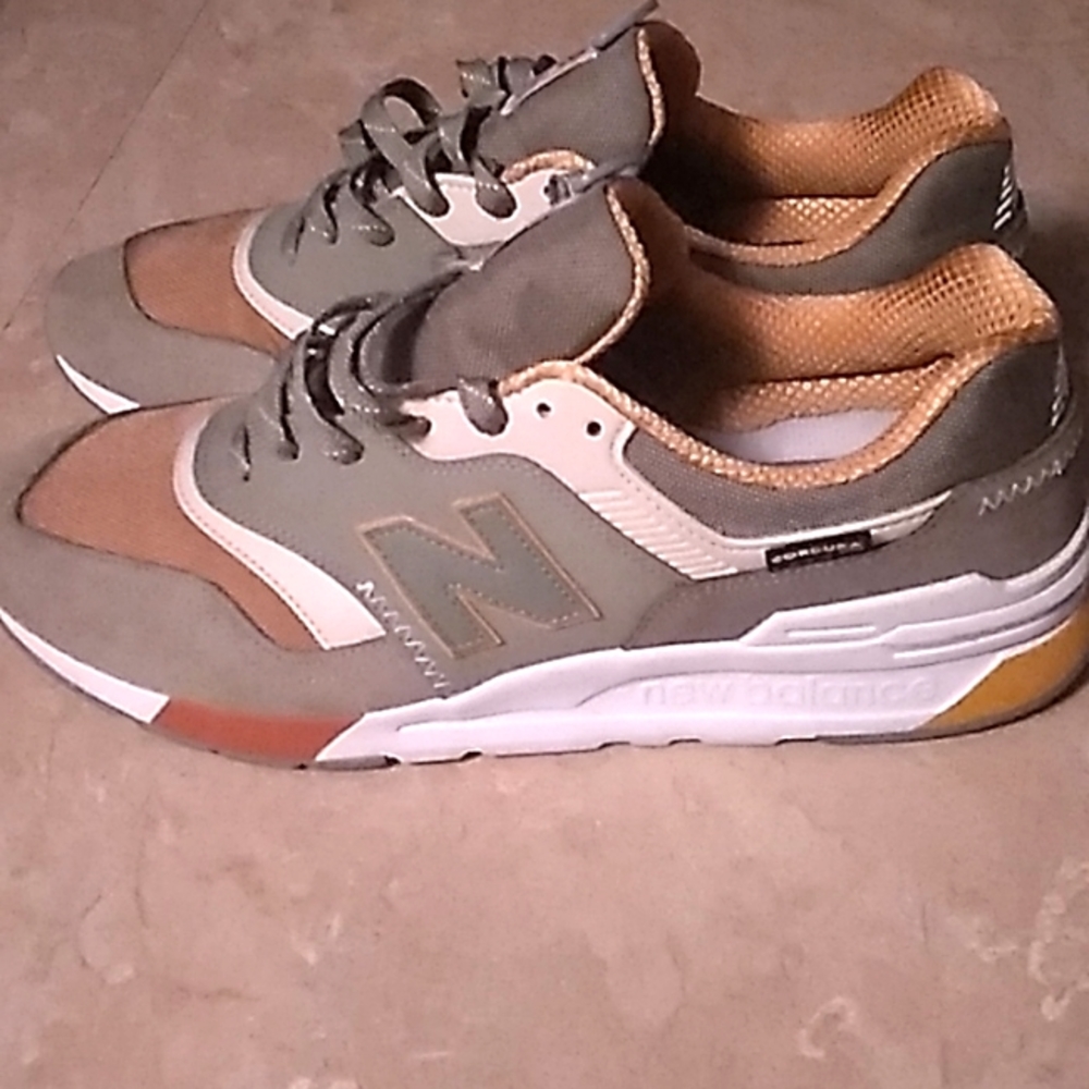 New balance 997H